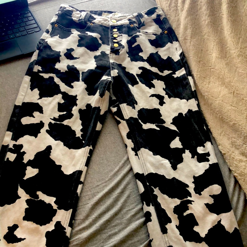 COPY - Cinder cow print jeans in good condition just bought didn’t fit me sadly…